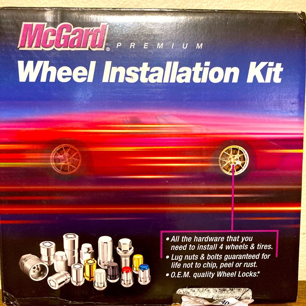Lug Nut Set